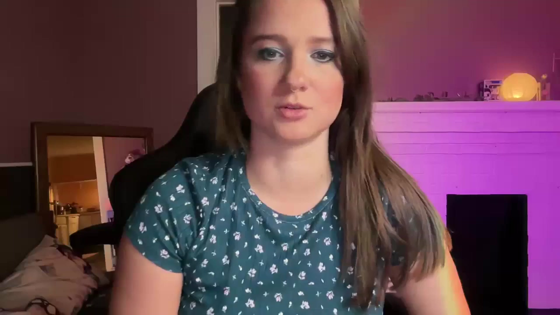 Gallery image thumbnail from Jane_Fern's myfreecams stream on, 10/12/2023, 03:55 image 8 of 20