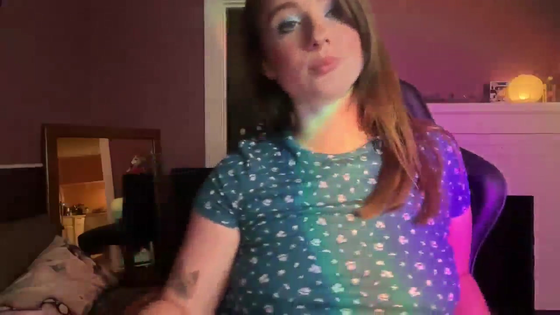 Gallery image thumbnail from Jane_Fern's myfreecams stream on, 10/12/2023, 03:55 image 12 of 20