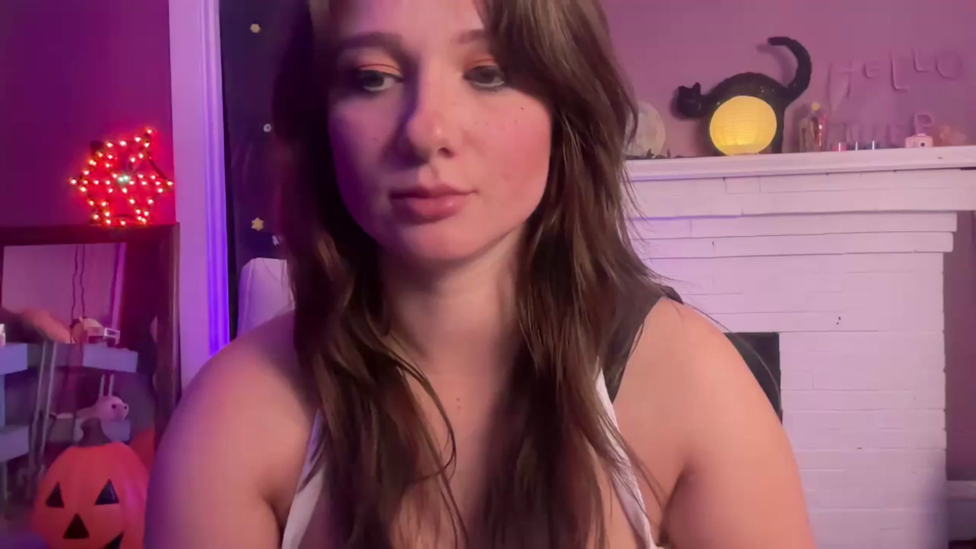 Gallery image thumbnail from Jane_Fern's myfreecams stream on, 10/31/2023, 05:00 image 13 of 20