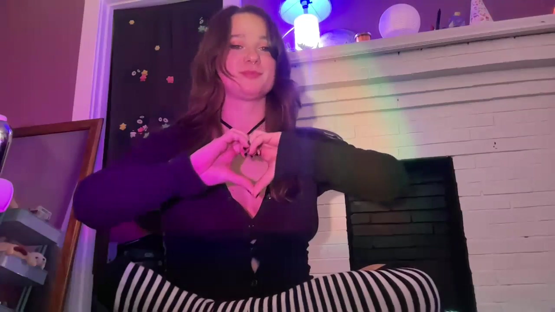 Gallery image thumbnail from Jane_Fern's myfreecams stream on, 11/21/2023, 04:16 image 13 of 20