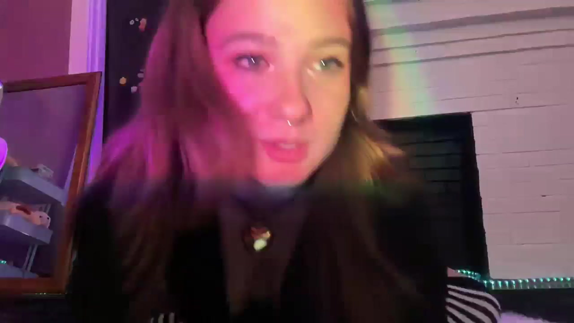 Gallery image thumbnail from Jane_Fern's myfreecams stream on, 11/21/2023, 04:16 image 19 of 20
