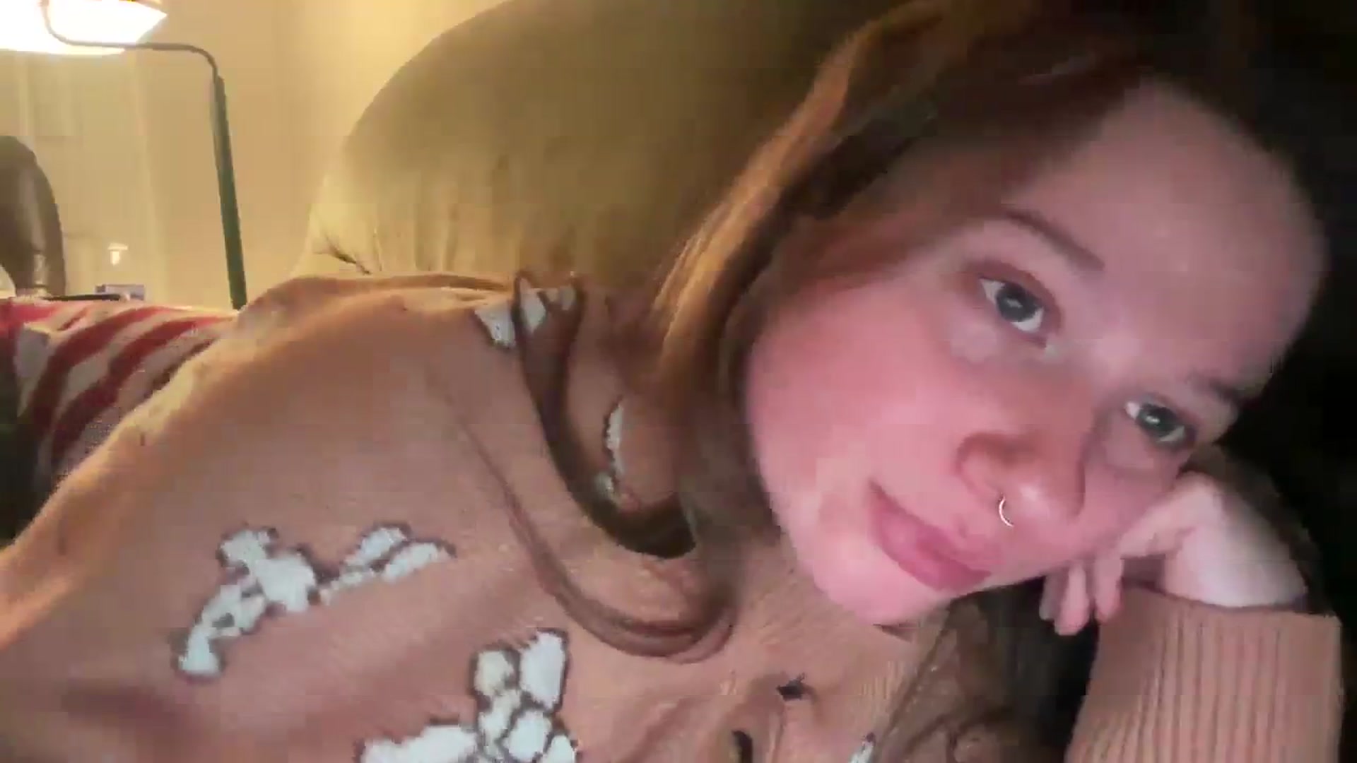 Gallery image thumbnail from Jane_Fern's myfreecams stream on, 12/20/2023, 23:26 image 3 of 20