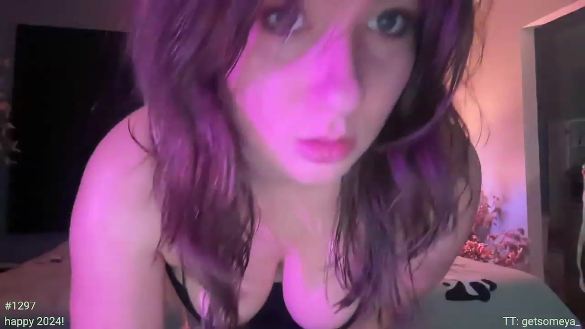 Gallery image thumbnail from Jane_Fern's myfreecams stream on, 01/13/2024, 02:51 image 14 of 20