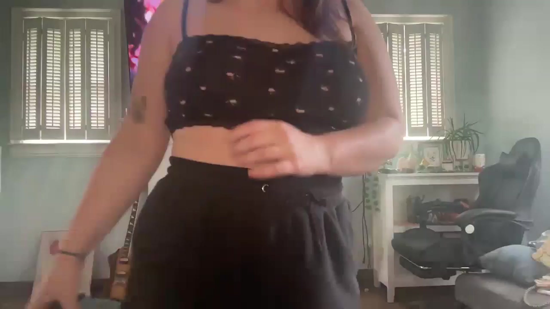 Gallery image thumbnail from Jane_Fern's myfreecams stream on, 05/24/2024, 18:34 image 1 of 20