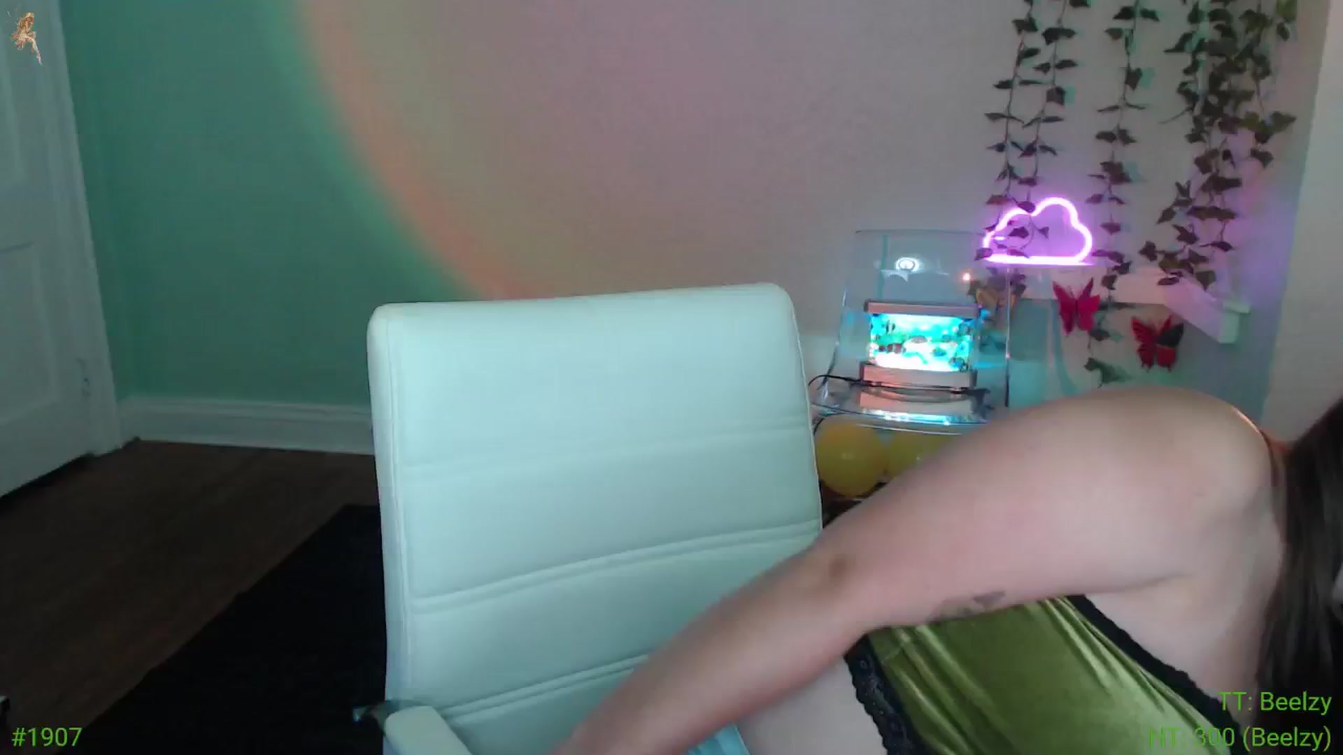 Gallery image thumbnail from Jane_Fern's myfreecams stream on, 08/27/2024, 04:09 image 12 of 20
