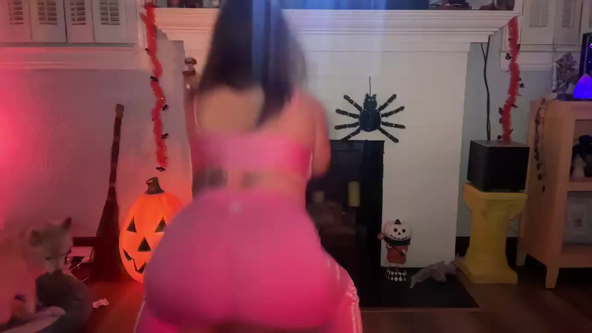 Gallery image thumbnail from Jane_Fern's myfreecams stream on, 09/10/2024, 04:07 image 19 of 20