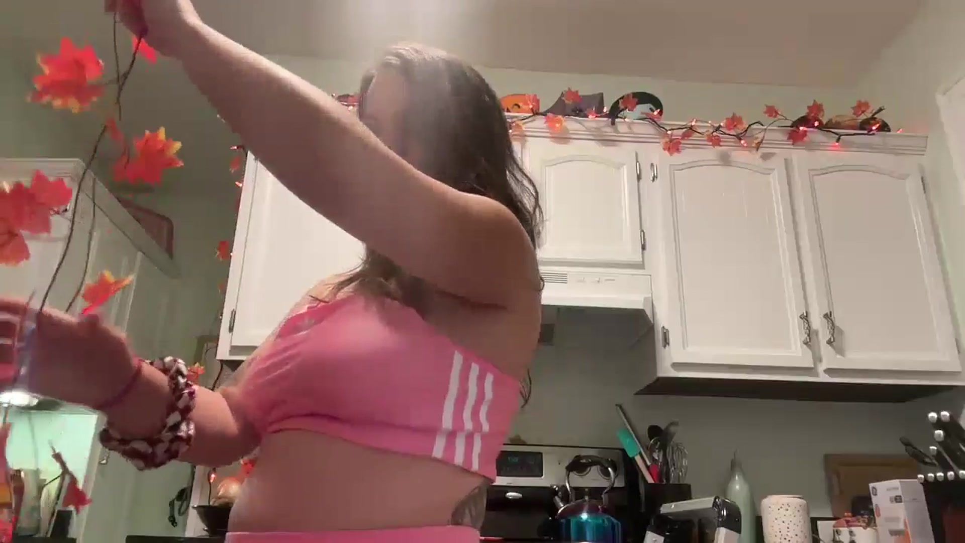 Gallery image thumbnail from Jane_Fern's myfreecams stream on, 09/10/2024, 04:07 image 11 of 20