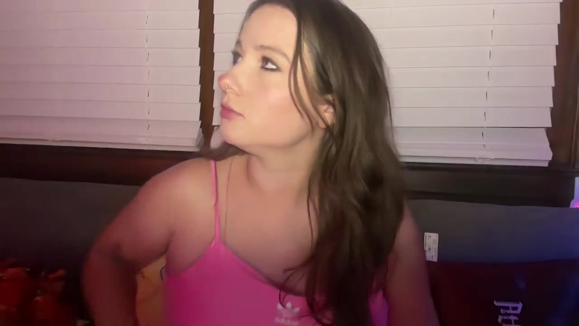 Gallery image thumbnail from Jane_Fern's myfreecams stream on, 09/10/2024, 04:07 image 5 of 20