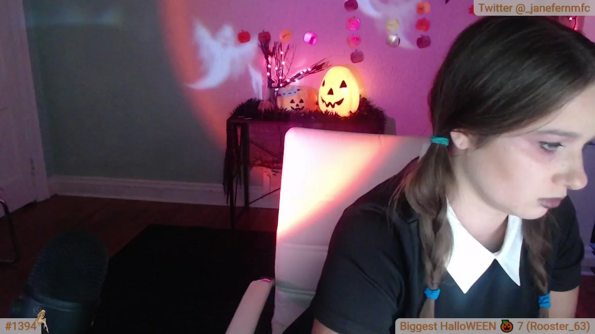 Gallery image thumbnail from Jane_Fern's myfreecams stream on, 10/15/2024, 05:22 image 5 of 20