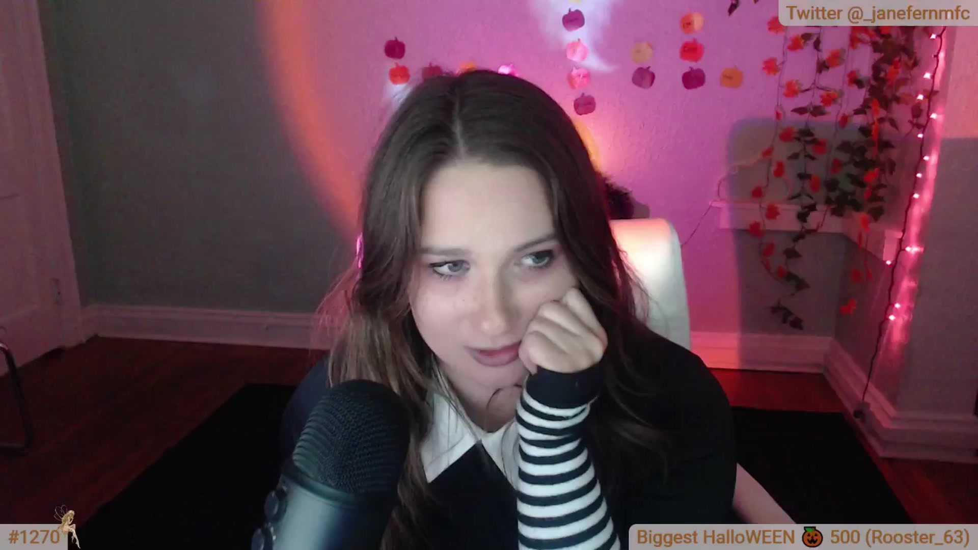 Gallery image thumbnail from Jane_Fern's myfreecams stream on, 10/15/2024, 05:22 image 18 of 20