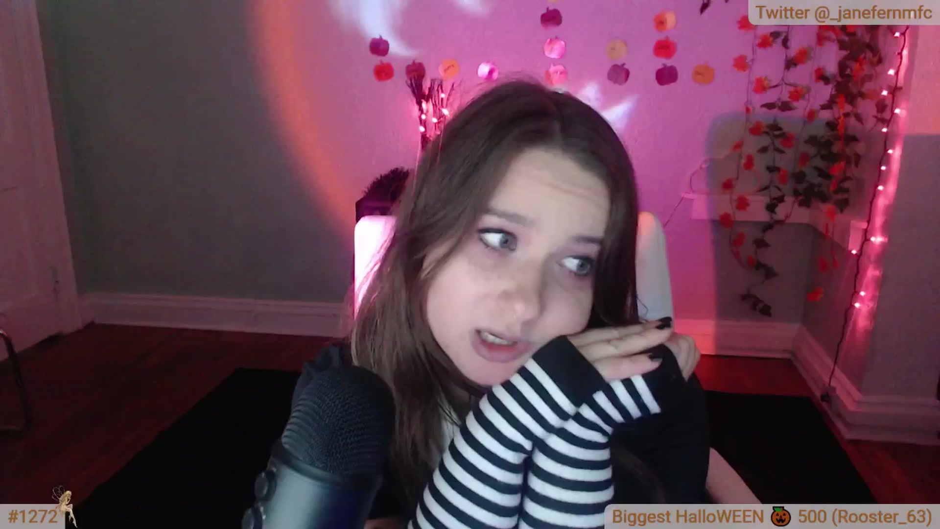 Gallery image thumbnail from Jane_Fern's myfreecams stream on, 10/15/2024, 05:22 image 19 of 20