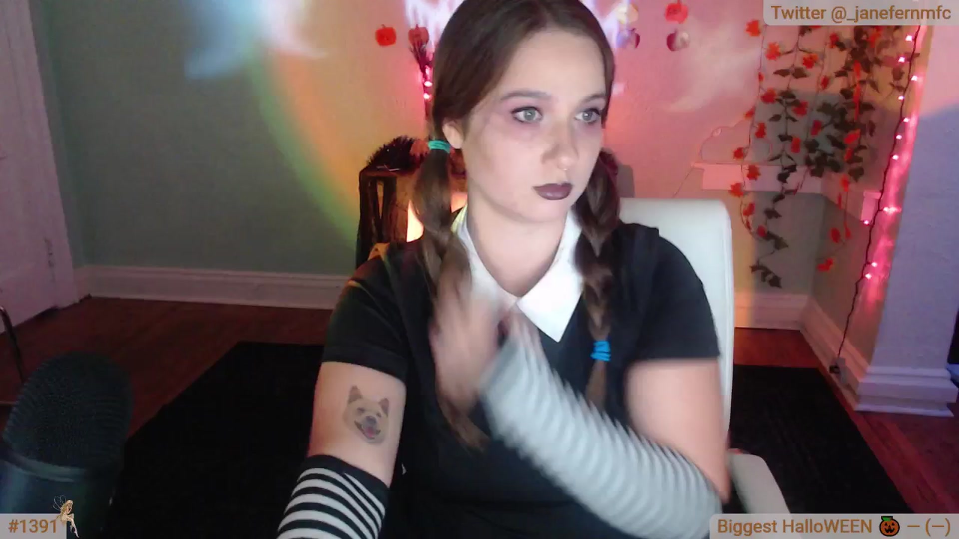 Gallery image thumbnail from Jane_Fern's myfreecams stream on, 10/15/2024, 05:22 image 2 of 20