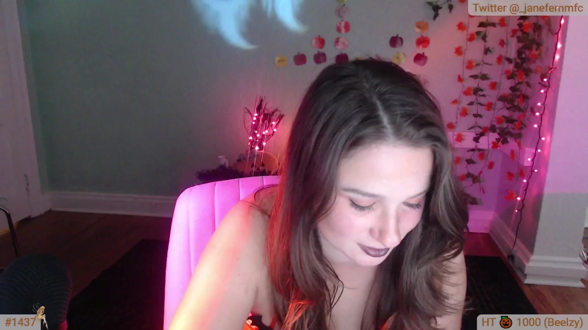 Gallery image thumbnail from Jane_Fern's myfreecams stream on, 10/29/2024, 04:25 image 14 of 20