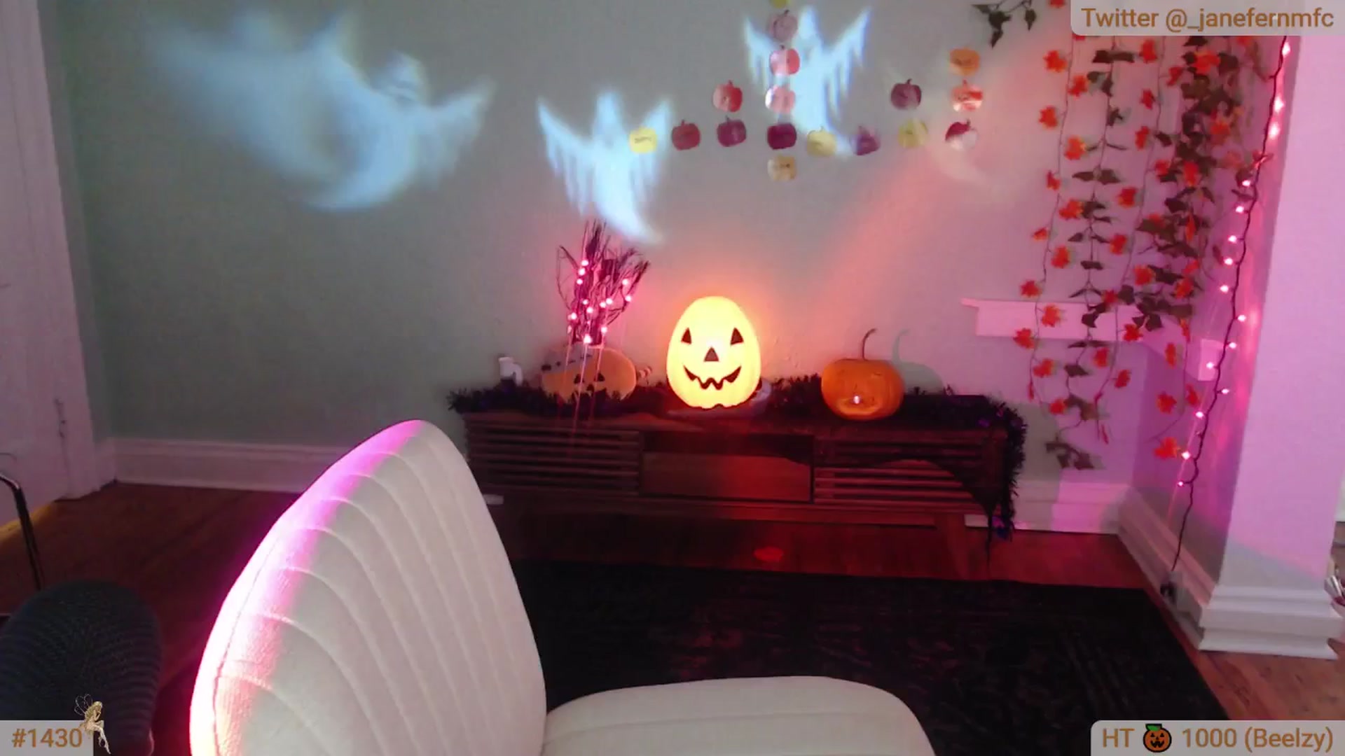 Gallery image thumbnail from Jane_Fern's myfreecams stream on, 10/29/2024, 04:25 image 15 of 20