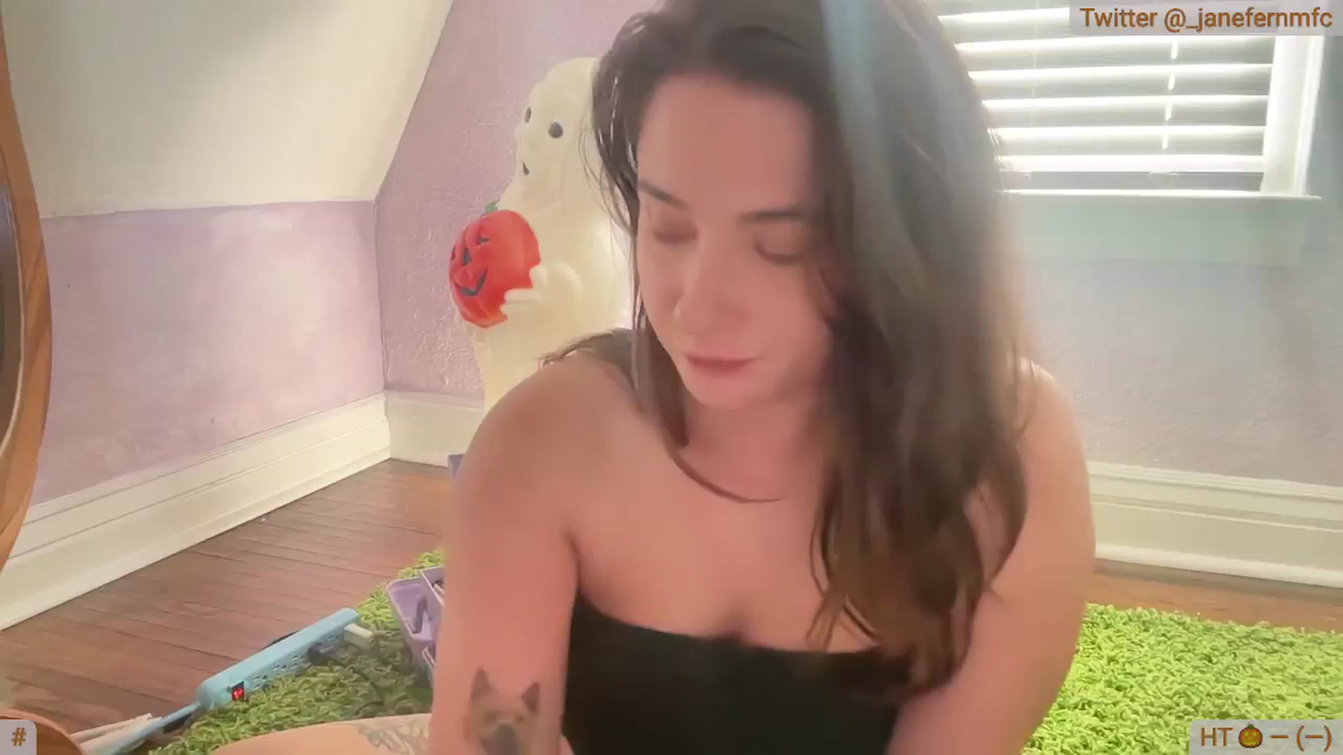 Gallery image thumbnail from Jane_Fern's myfreecams stream on, 11/01/2024, 21:13 image 3 of 20