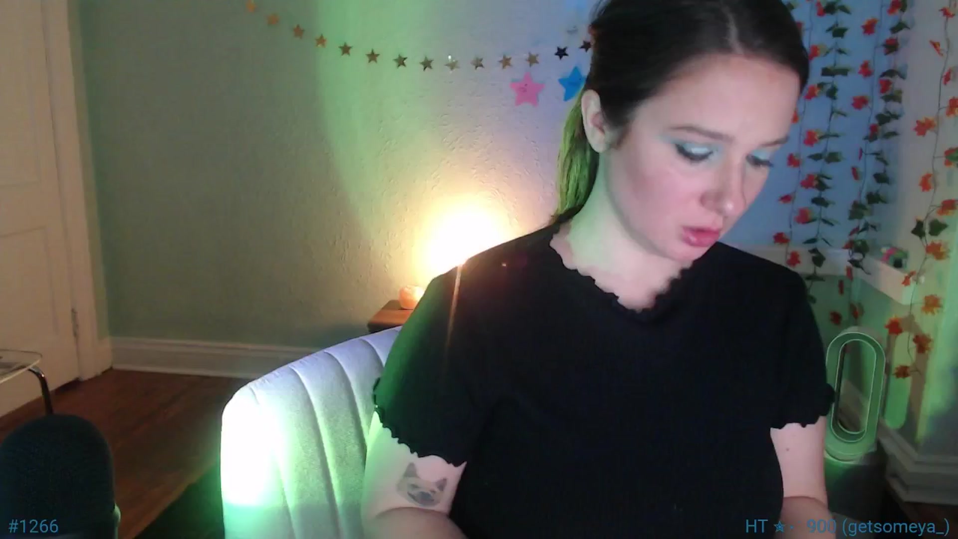 Gallery image thumbnail from Jane_Fern's myfreecams stream on, 01/21/2025, 04:02 image 16 of 20