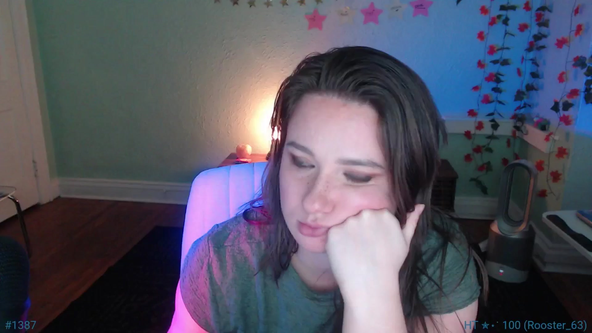 Gallery image thumbnail from Jane_Fern's myfreecams stream on, 01/28/2025, 05:26 image 19 of 20
