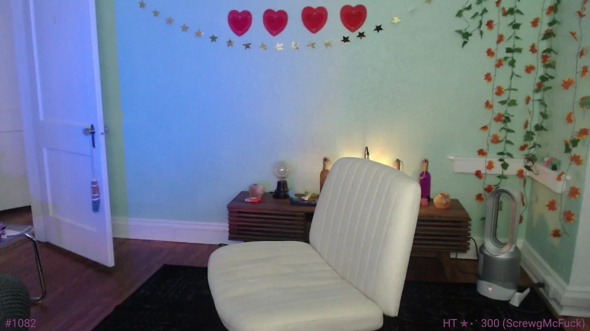 Gallery image thumbnail from Jane_Fern's myfreecams stream on, 02/05/2025, 22:25 image 5 of 20