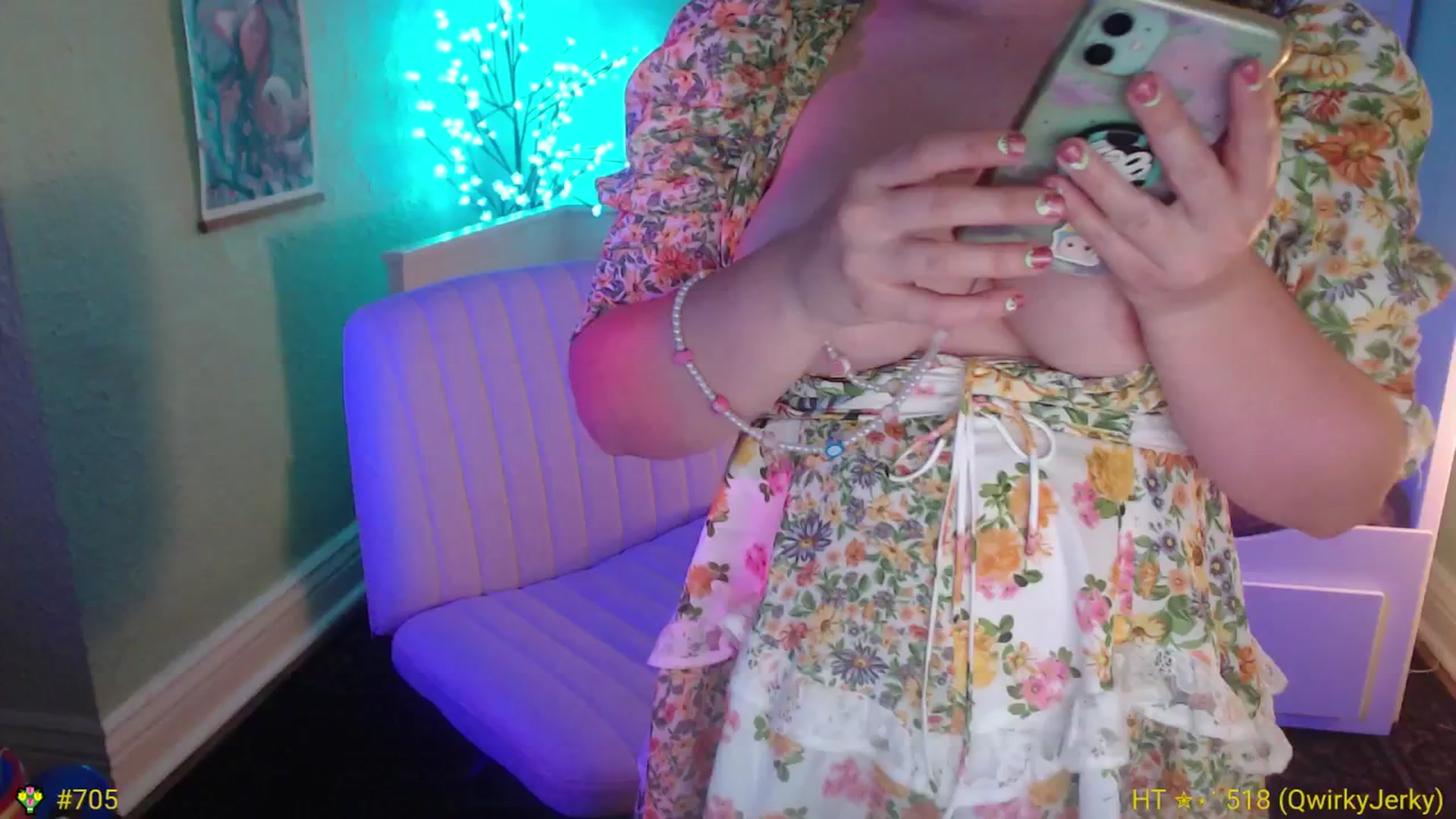 Gallery image thumbnail from Jane_Fern's myfreecams stream on, 04/24/2025, 05:16 image 11 of 20