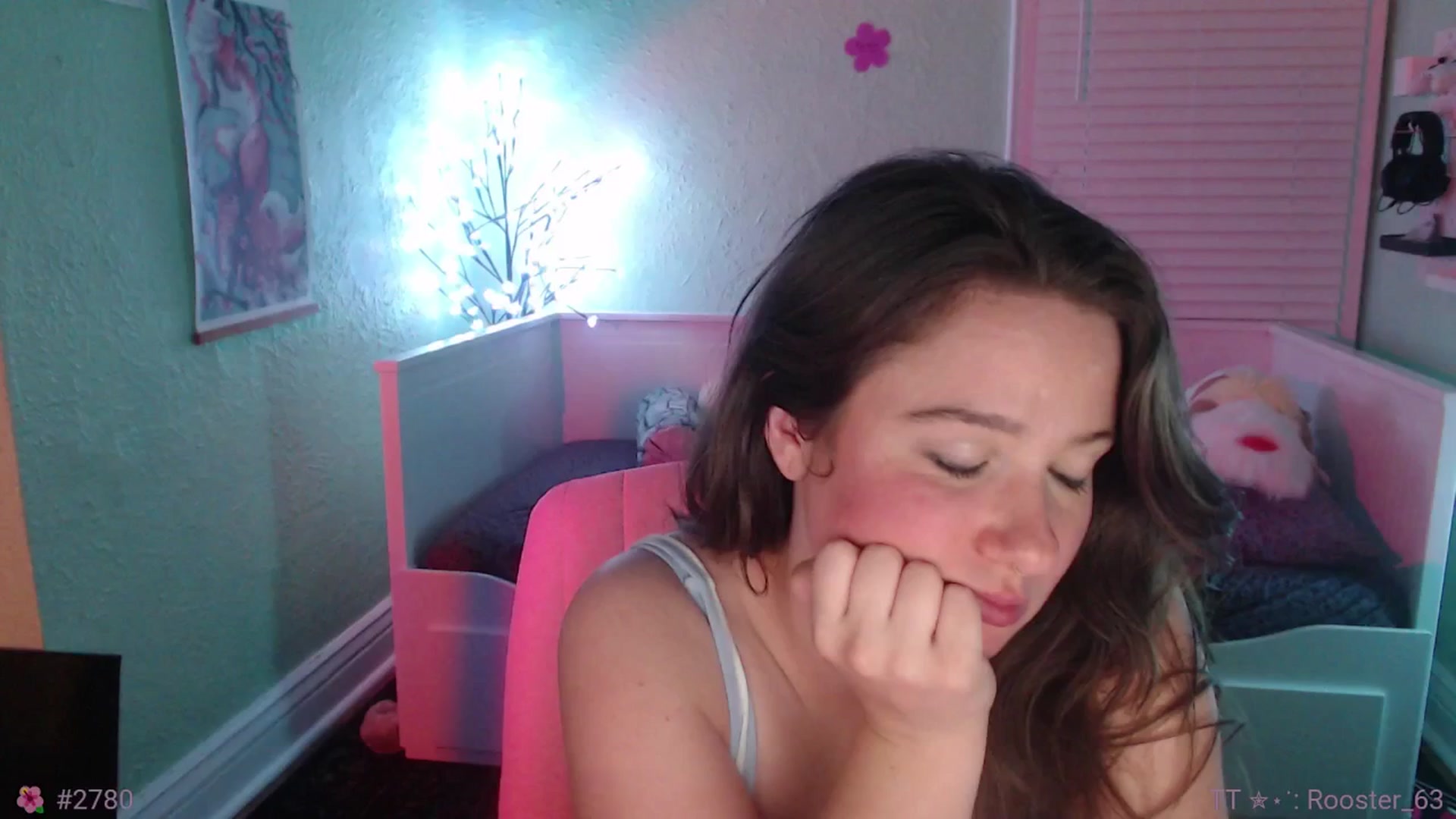 Gallery image thumbnail from Jane_Fern's myfreecams stream on, 05/07/2025, 04:29 image 9 of 20