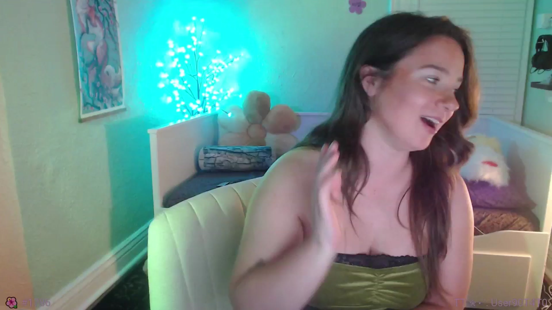 Gallery image thumbnail from Jane_Fern's myfreecams stream on, 05/13/2025, 03:06 image 15 of 20