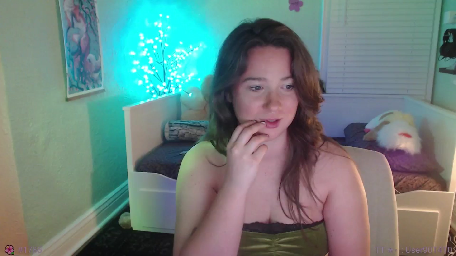 Gallery image thumbnail from Jane_Fern's myfreecams stream on, 05/13/2025, 03:06 image 12 of 20