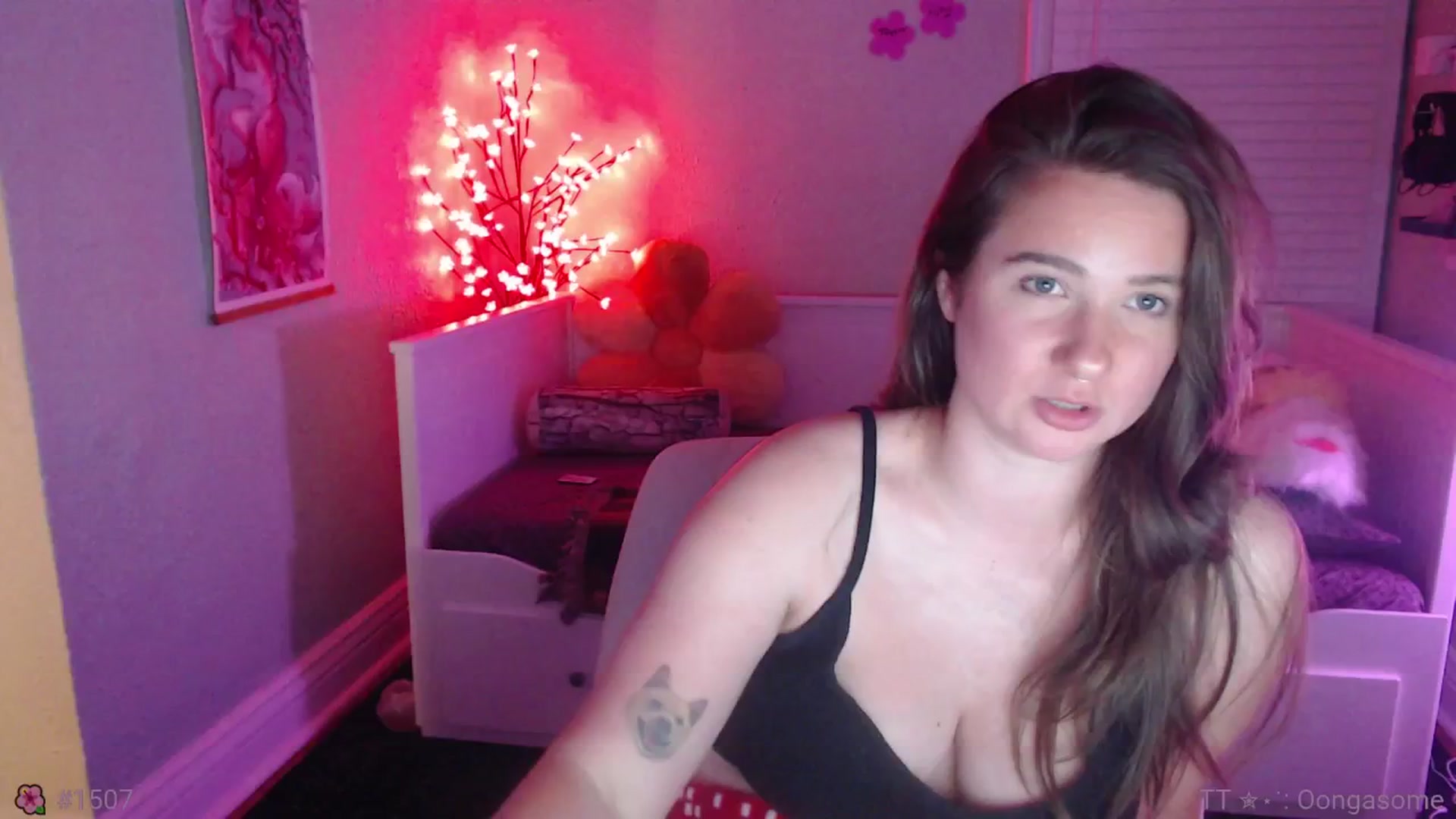 Gallery image thumbnail from Jane_Fern's myfreecams stream on, 05/14/2025, 03:45 image 19 of 20