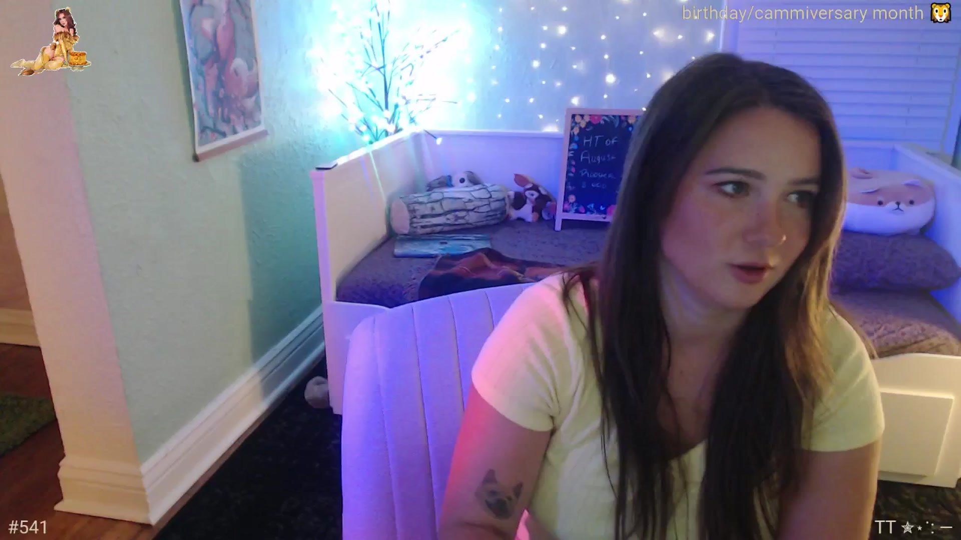 Gallery image thumbnail from Jane_Fern's myfreecams stream on, 08/05/2025, 05:03 image 3 of 20