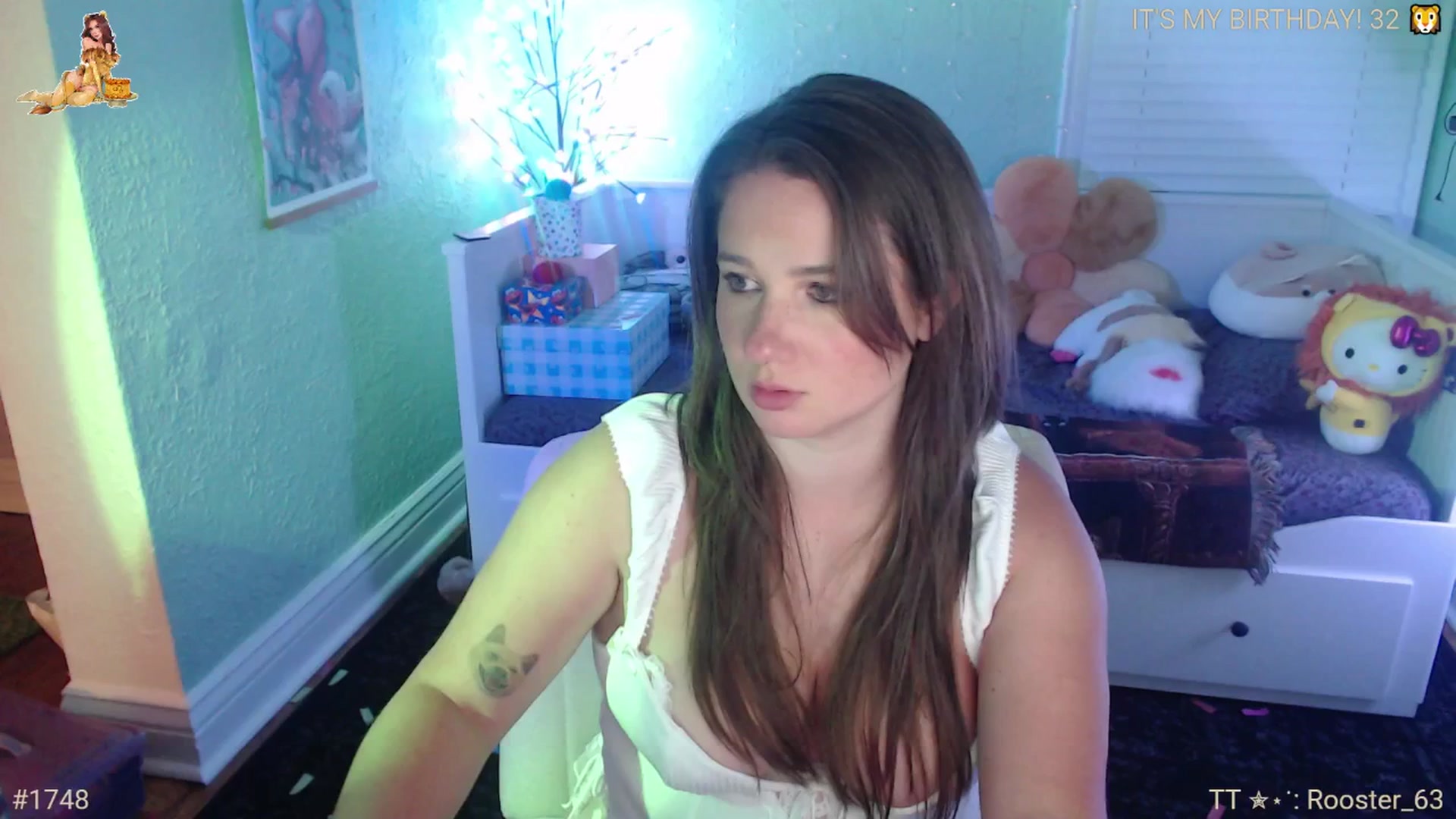 Gallery image thumbnail from Jane_Fern's myfreecams stream on, 08/20/2025, 04:08 image 1 of 20