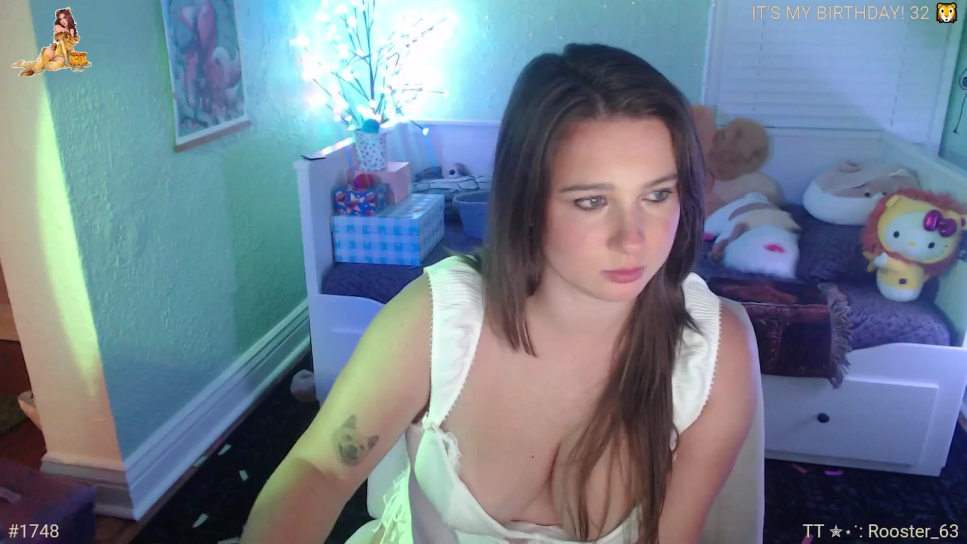 Gallery image thumbnail from Jane_Fern's myfreecams stream on, 08/20/2025, 04:08 image 4 of 20
