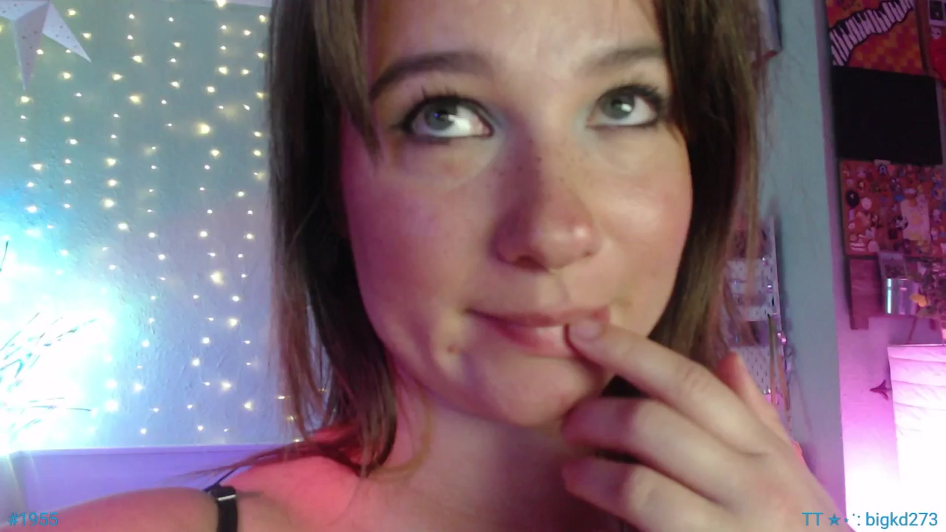Gallery image thumbnail from Jane_Fern's myfreecams stream on, 09/24/2025, 03:54 image 17 of 20