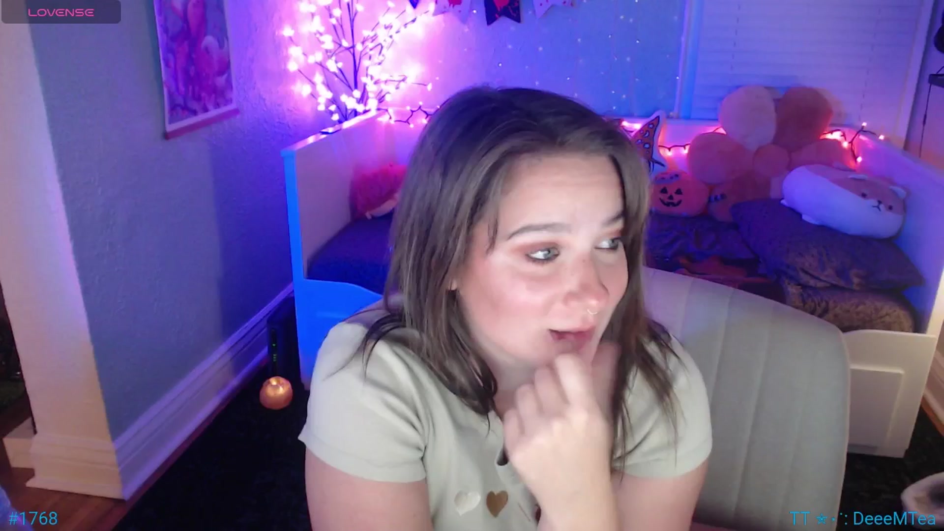 Gallery image thumbnail from Jane_Fern's myfreecams stream on, 10/01/2025, 03:21 image 6 of 20