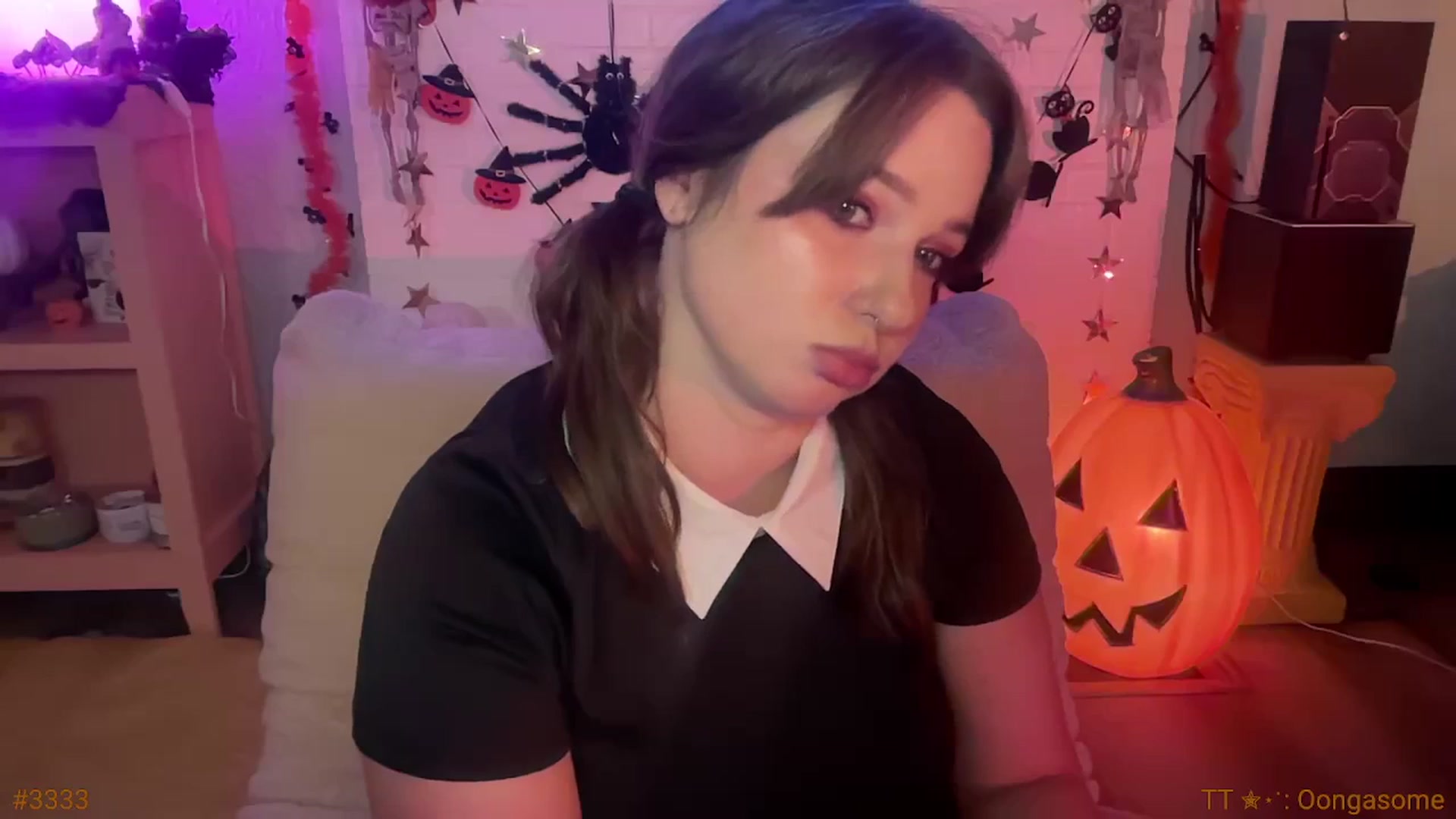 Gallery image thumbnail from Jane_Fern's myfreecams stream on, 10/22/2025, 05:21 image 10 of 20