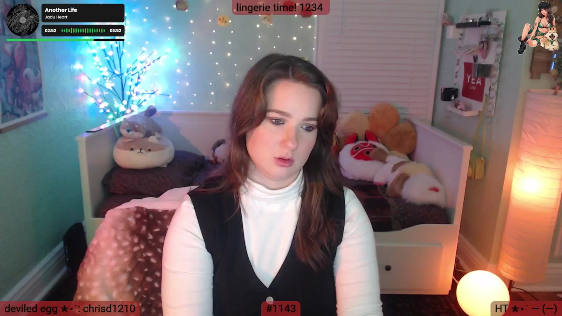 Gallery image thumbnail from Jane_Fern's myfreecams stream on, 11/25/2025, 08:17 image 10 of 20