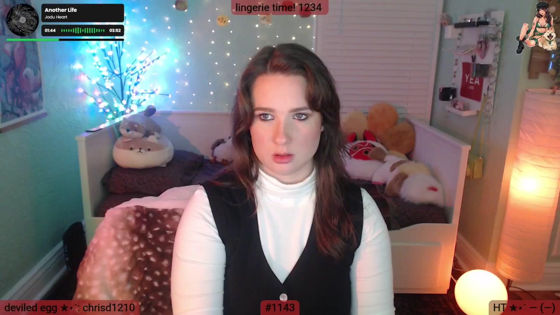 Gallery image thumbnail from Jane_Fern's myfreecams stream on, 11/25/2025, 08:17 image 9 of 20