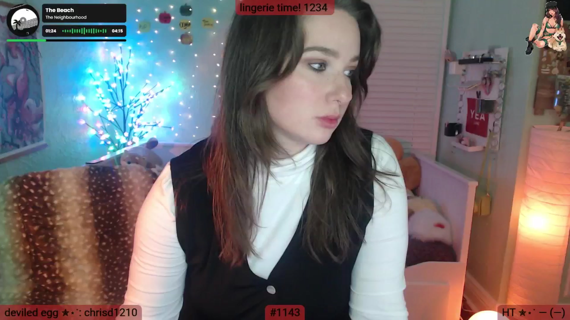 Gallery image thumbnail from Jane_Fern's myfreecams stream on, 11/25/2025, 08:17 image 6 of 20