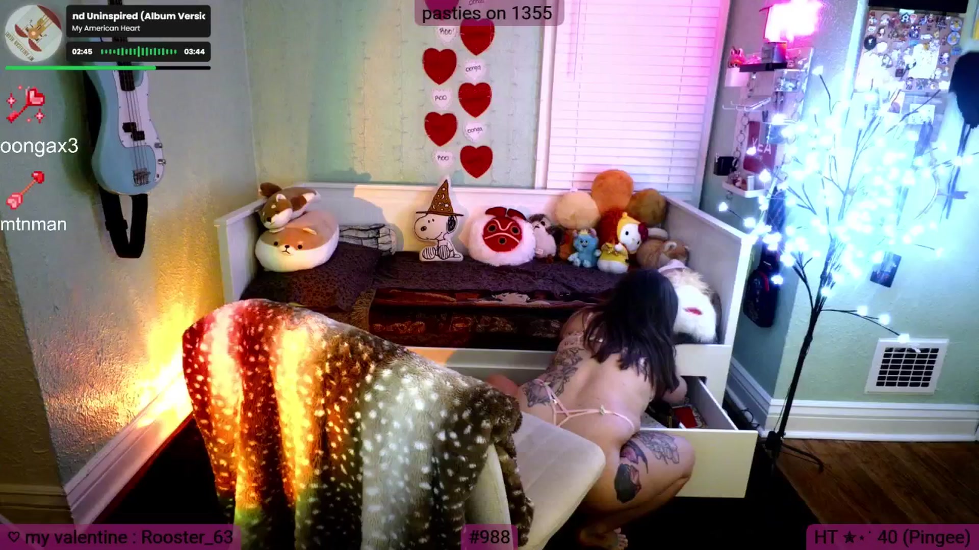 Gallery image thumbnail from Jane_Fern's myfreecams stream on, 02/17/2026, 04:03 image 9 of 20