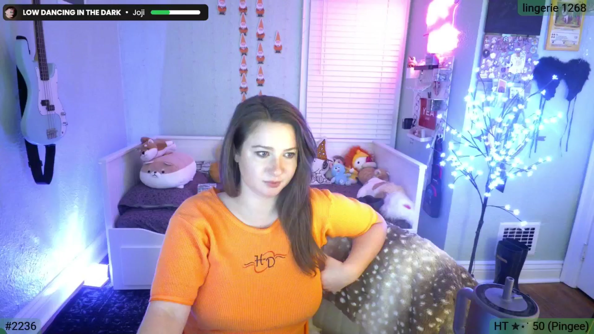Gallery image thumbnail from Jane_Fern's myfreecams stream on, 03/17/2026, 03:50 image 7 of 20