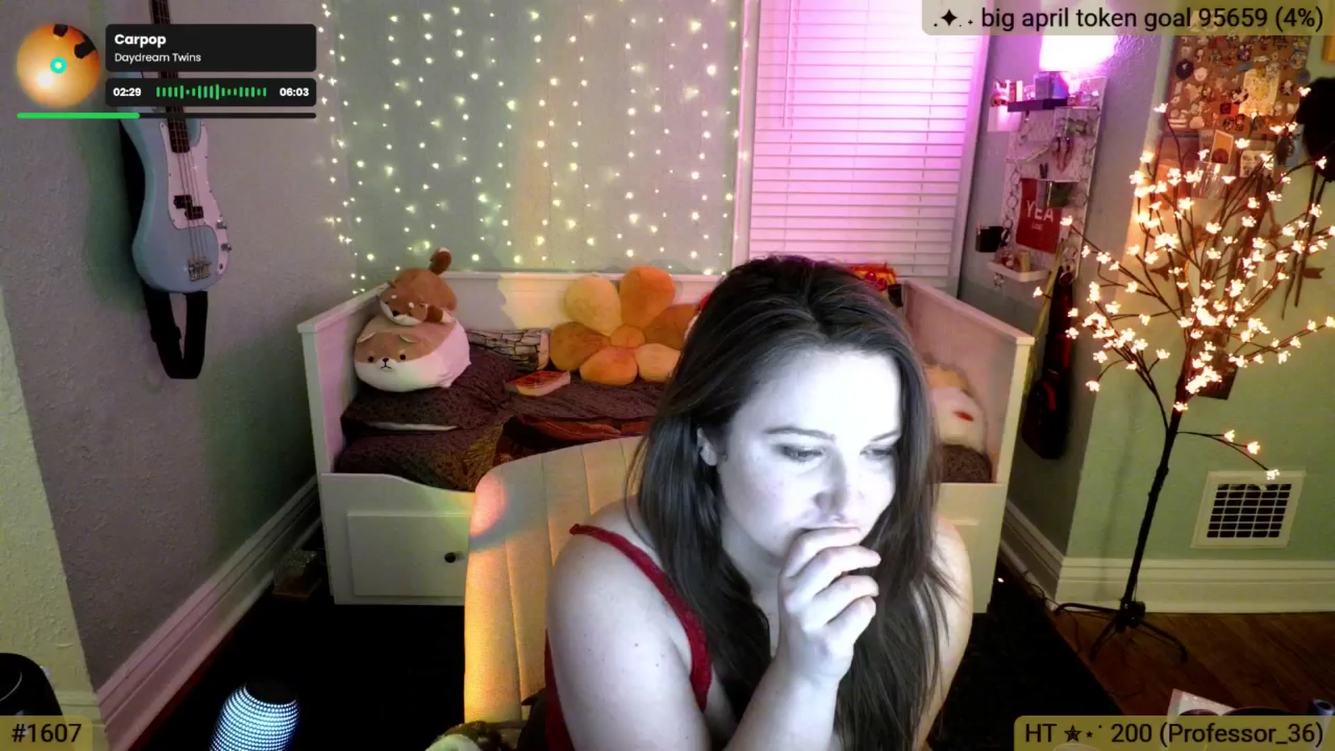 Gallery image thumbnail from Jane_Fern's myfreecams stream on, 04/08/2026, 03:55 image 8 of 20
