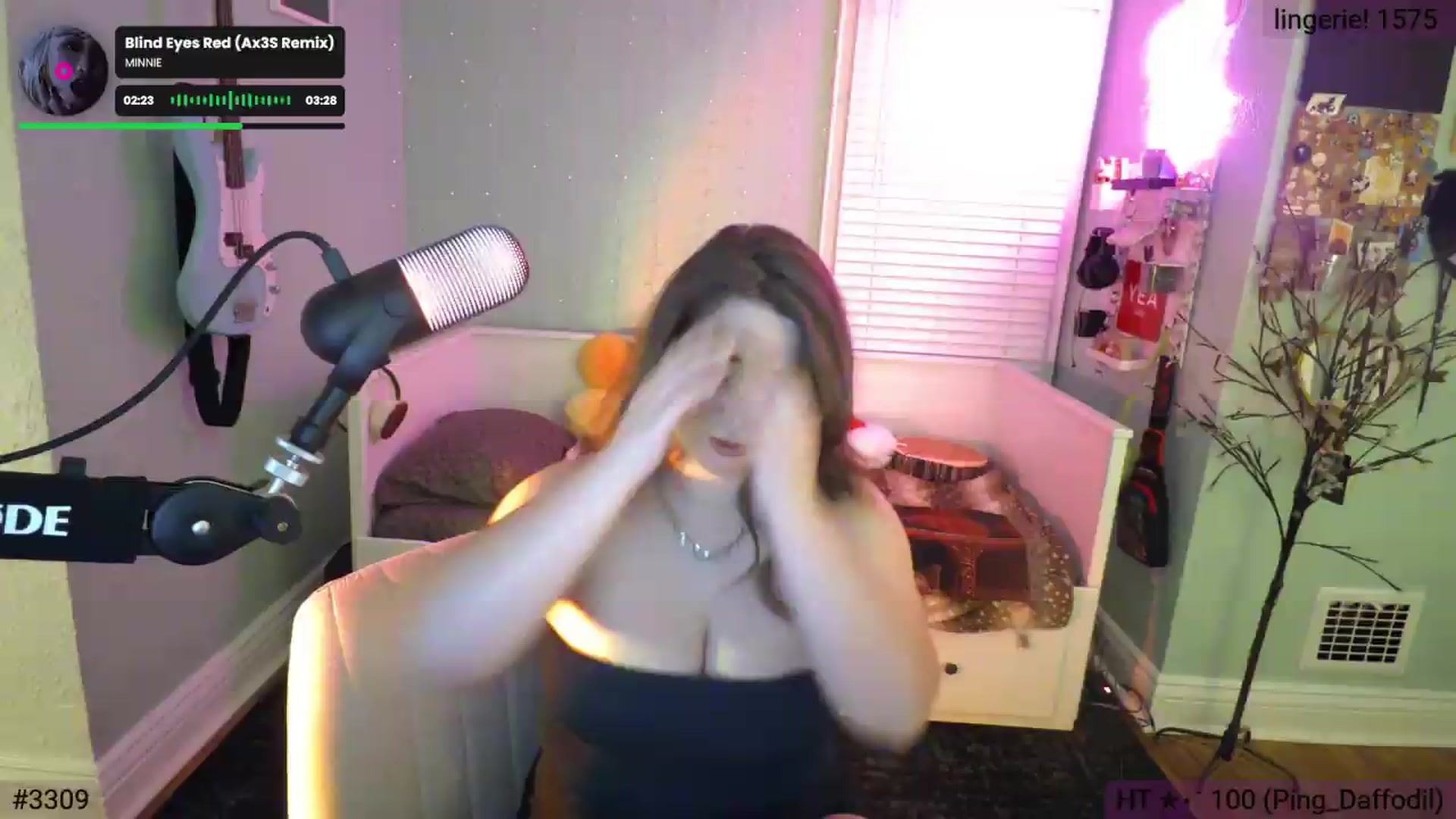 Gallery image thumbnail from Jane_Fern's myfreecams stream on, 05/13/2026, 04:38 image 10 of 20