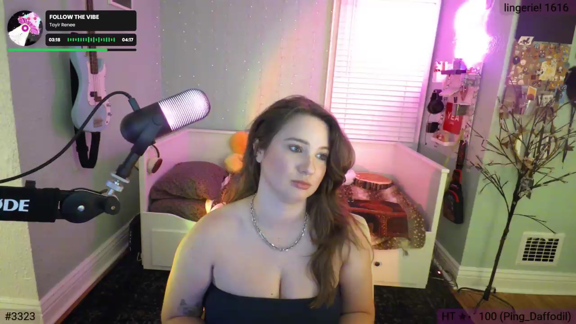 Gallery image thumbnail from Jane_Fern's myfreecams stream on, 05/13/2026, 04:38 image 6 of 20