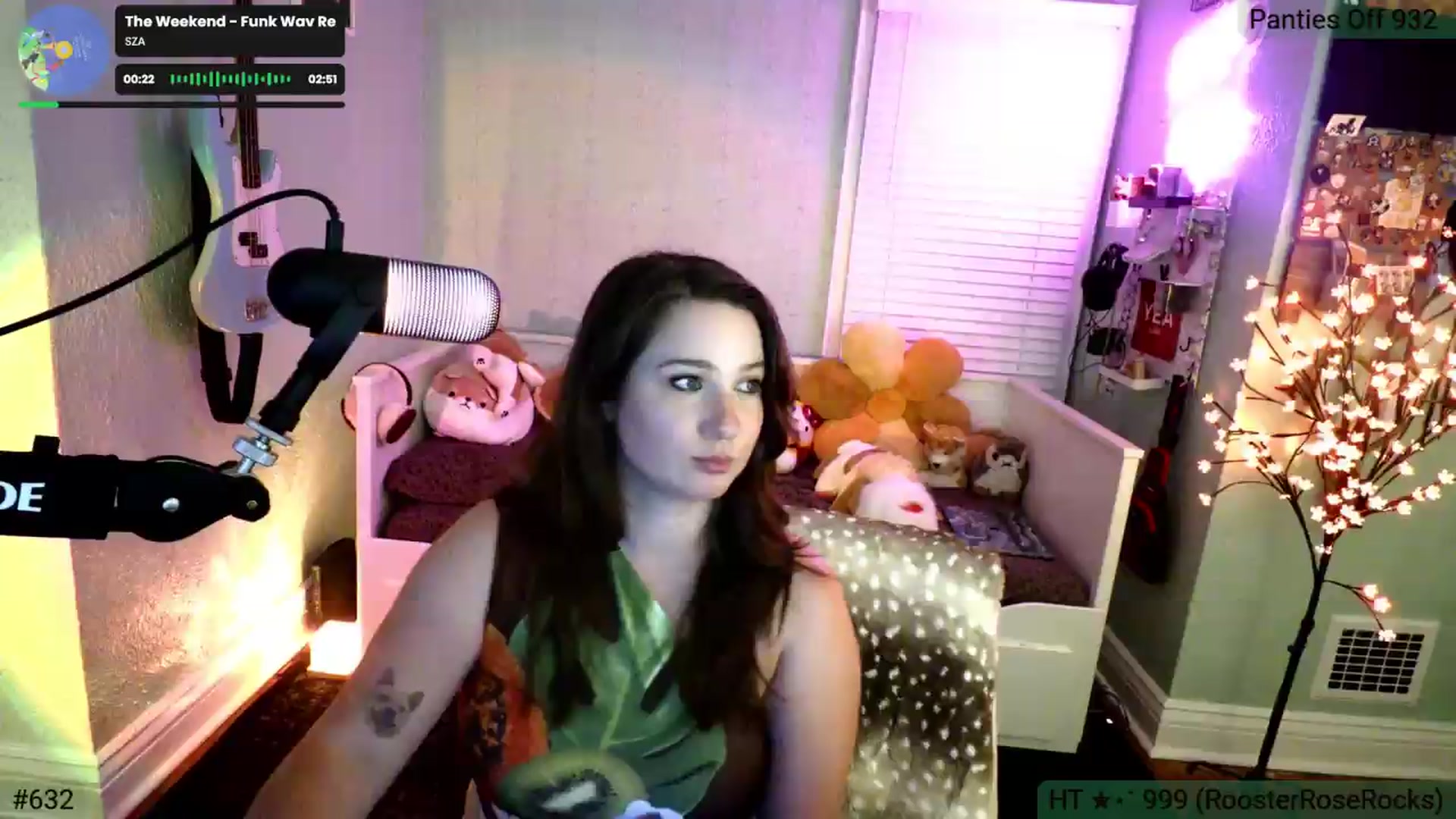 Gallery image thumbnail from Jane_Fern's myfreecams stream on, 06/09/2026, 05:04 image 6 of 20