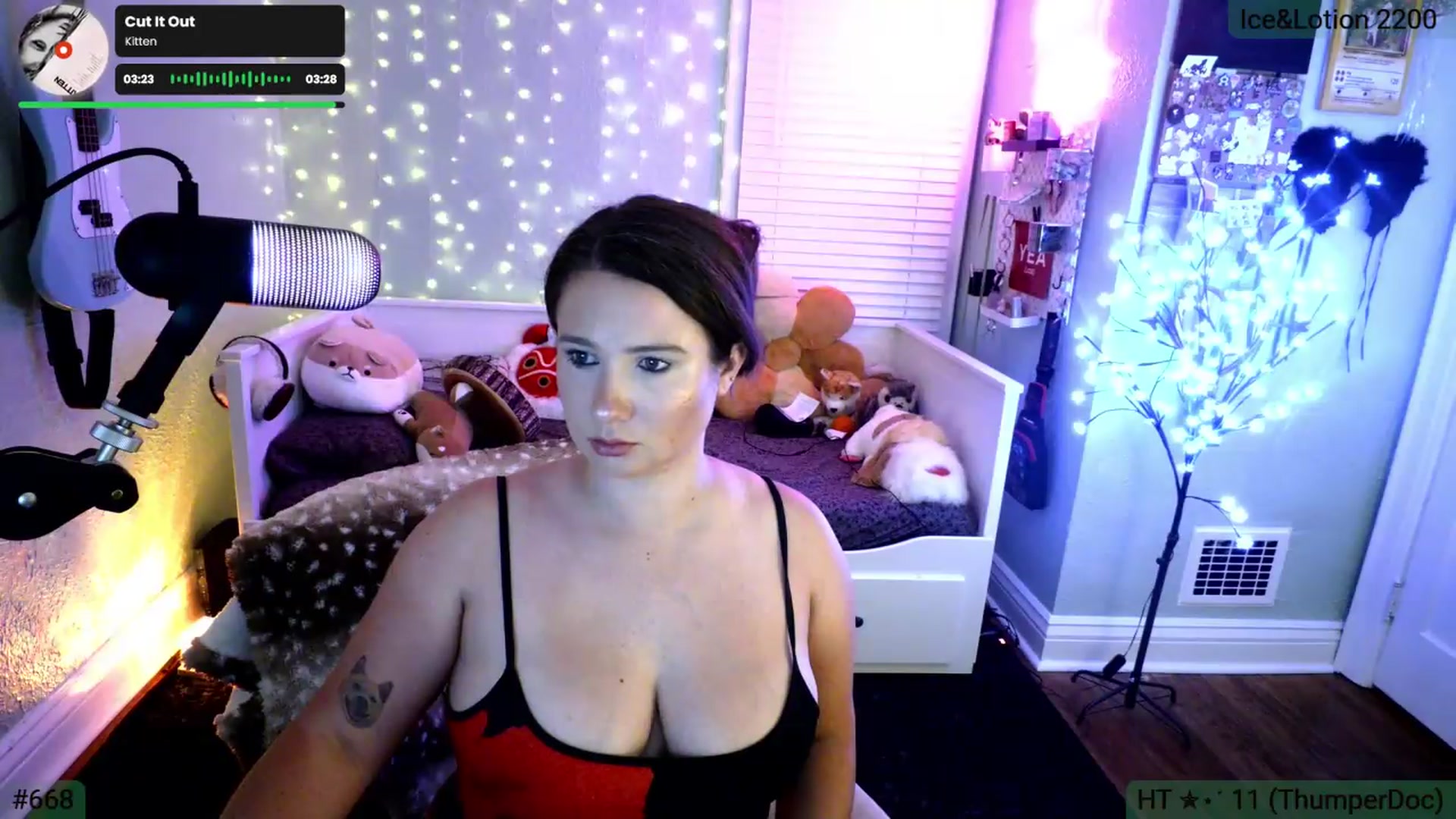 Gallery image thumbnail from Jane_Fern's myfreecams stream on, 06/10/2026, 03:28 image 18 of 20