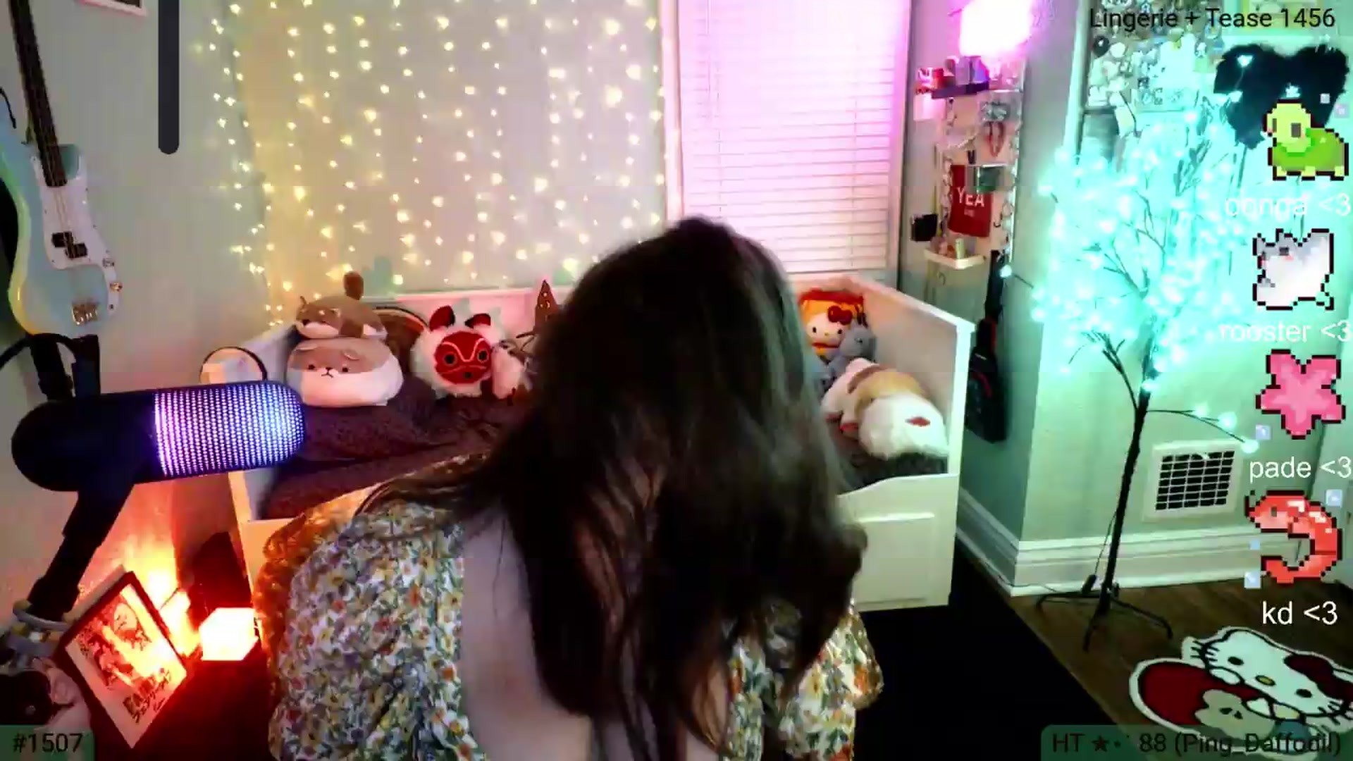 Gallery image thumbnail from Jane_Fern's myfreecams stream on, 07/23/2026, 03:22 image 6 of 20