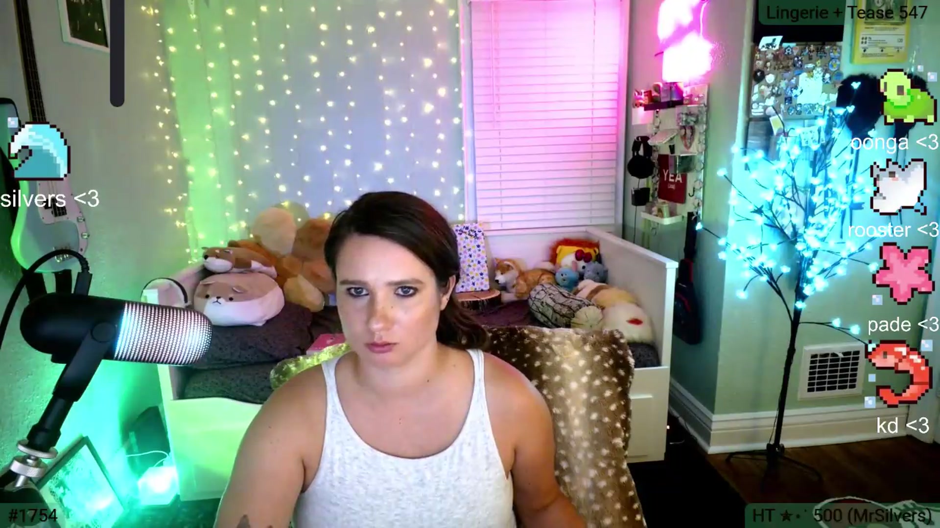 Gallery image thumbnail from Jane_Fern's myfreecams stream on, 07/28/2026, 04:17 image 15 of 20
