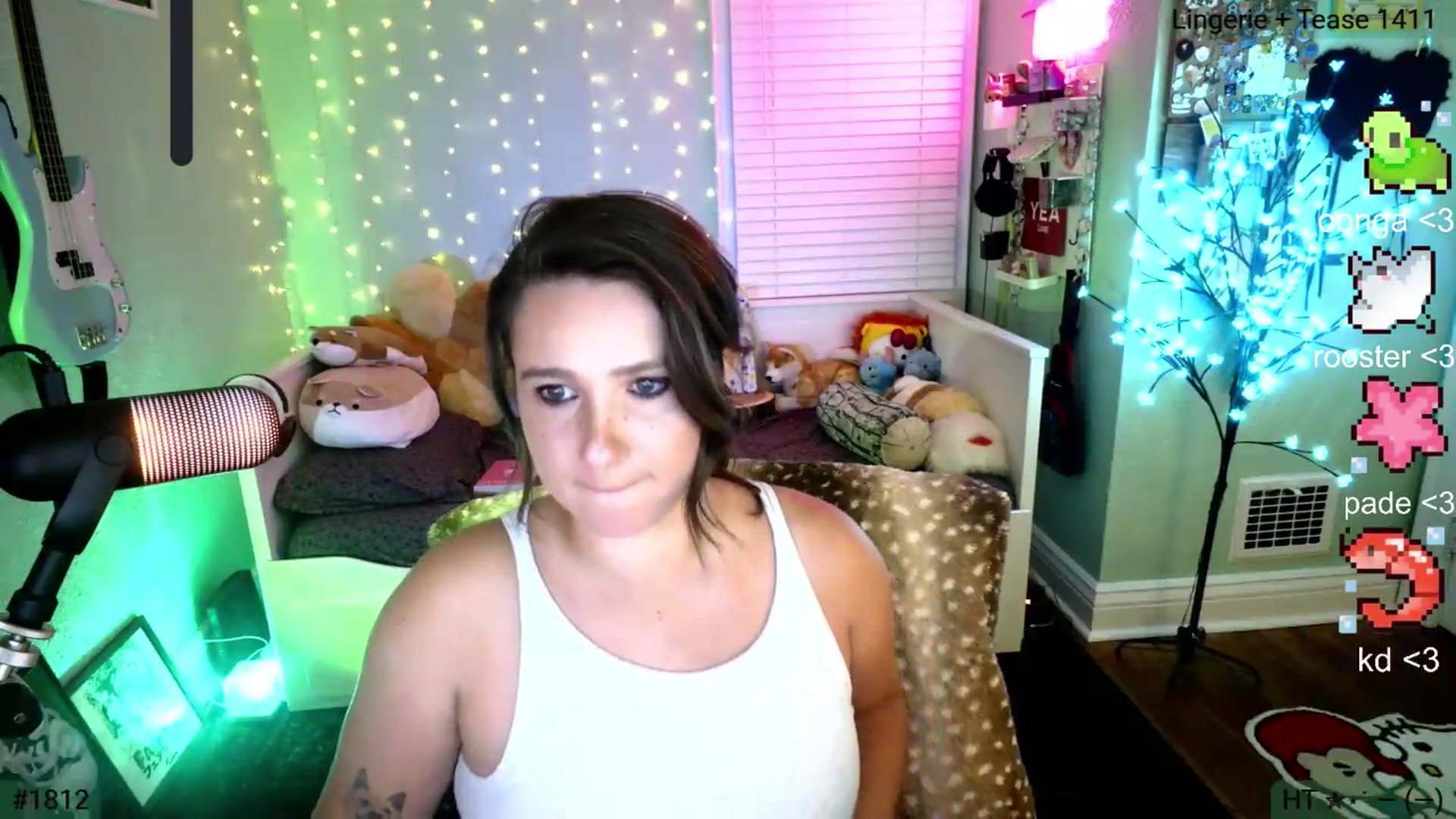 Gallery image thumbnail from Jane_Fern's myfreecams stream on, 07/28/2026, 04:17 image 3 of 20