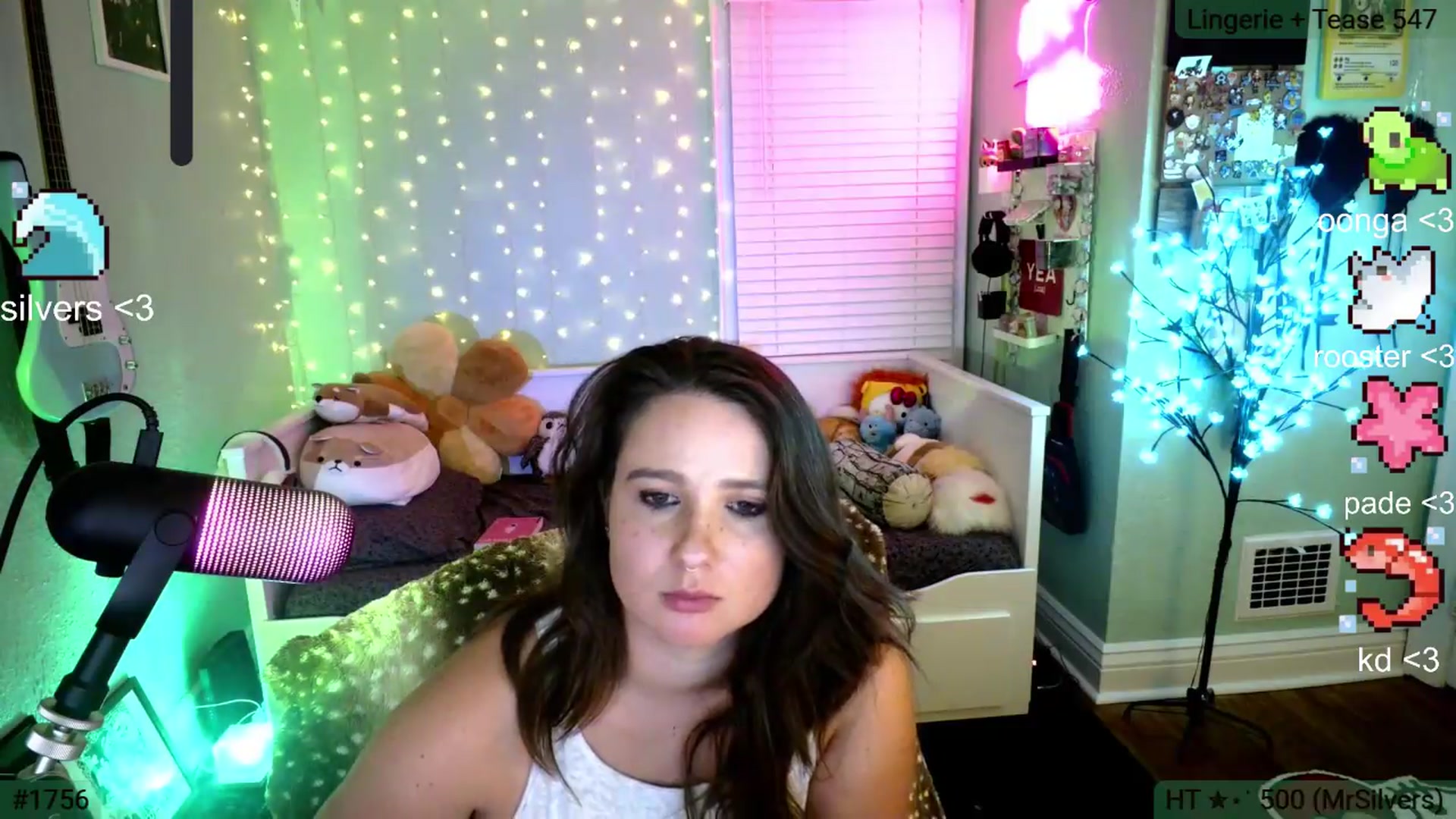Gallery image thumbnail from Jane_Fern's myfreecams stream on, 07/28/2026, 04:17 image 17 of 20