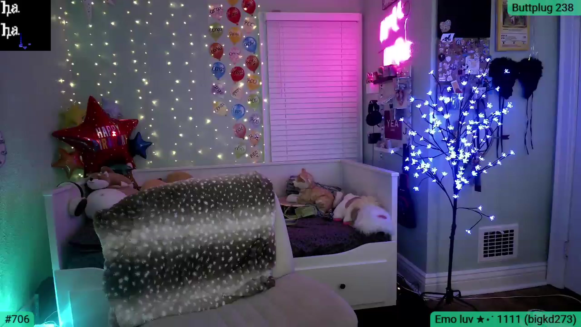 Gallery image thumbnail from Jane_Fern's myfreecams stream on, 08/27/2026, 05:45 image 1 of 20