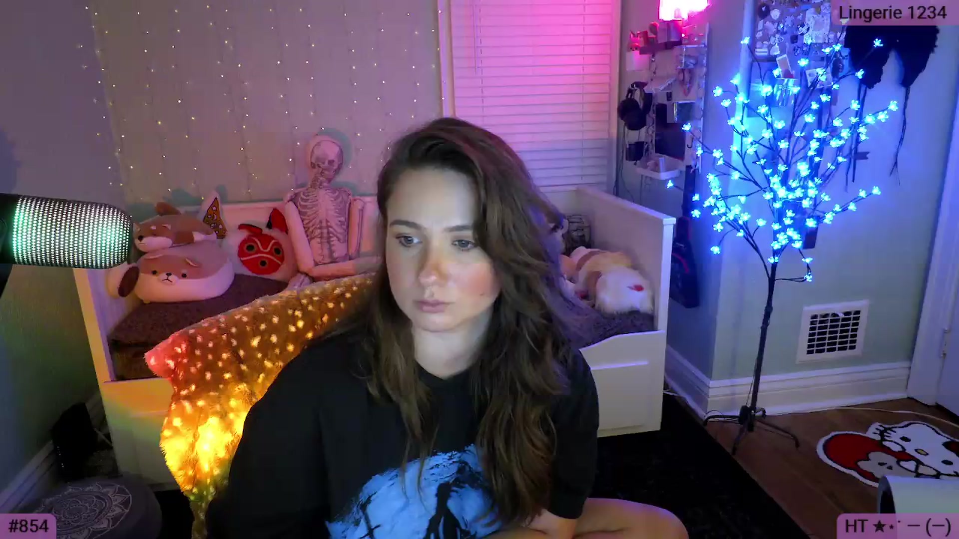 Gallery image thumbnail from Jane_Fern's myfreecams stream on, 09/25/2026, 03:46 image 15 of 20