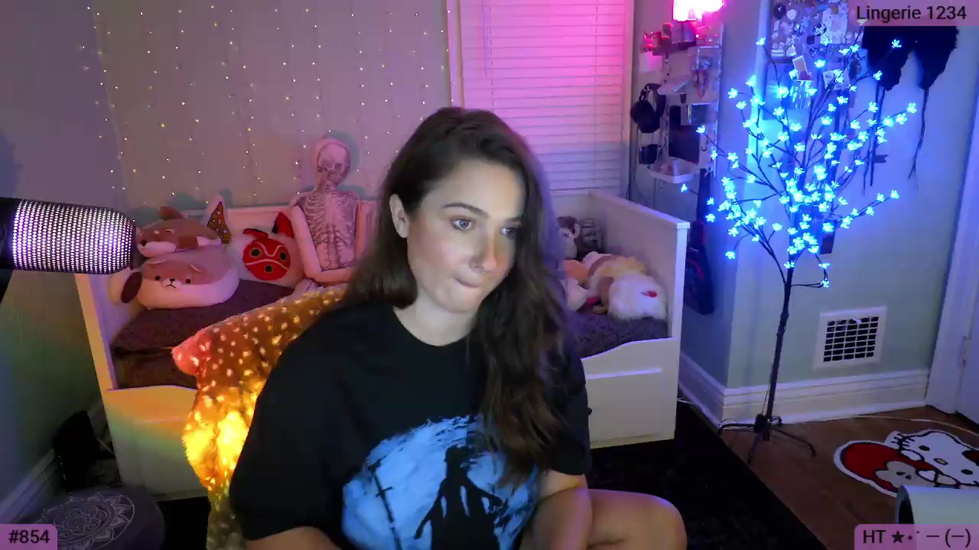 Gallery image thumbnail from Jane_Fern's myfreecams stream on, 09/25/2026, 03:46 image 8 of 20